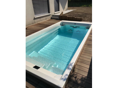 swim spa bazén s protiproudem venkovní na zahradu